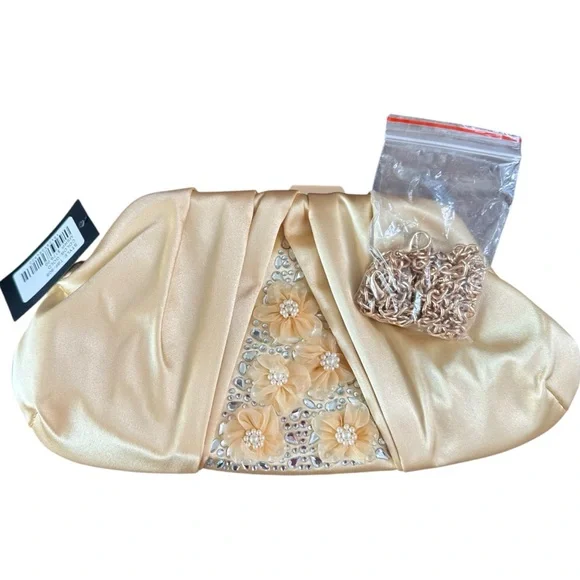New Badgley Mischka Gold Satin Clutch w/ Pearl Flowers NWT Retail $179 - Picture 12 of 12